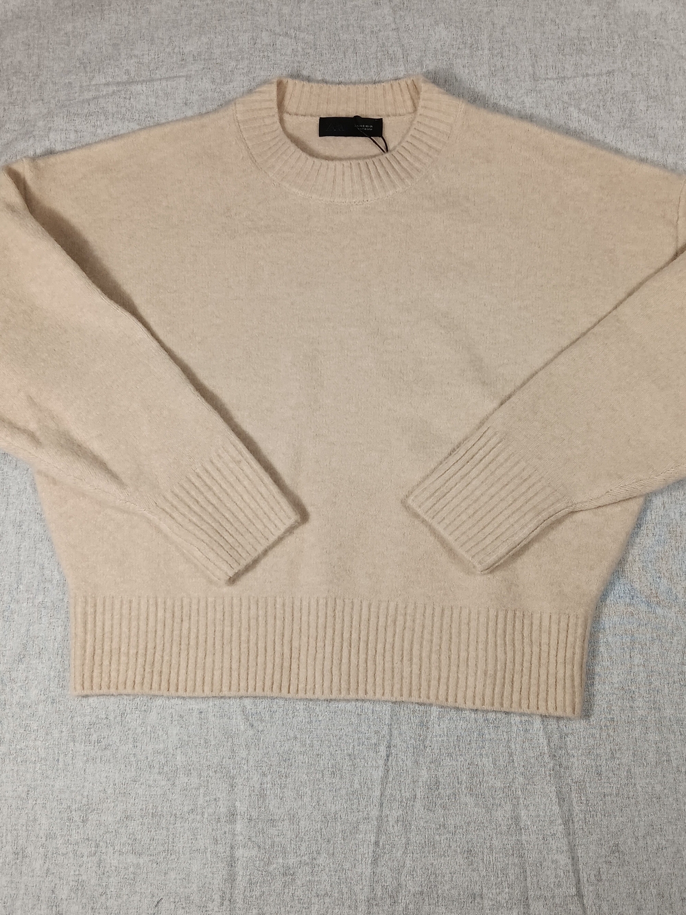 Zara Women Crewneck Sweater Long Sleeves Light Beige Size S